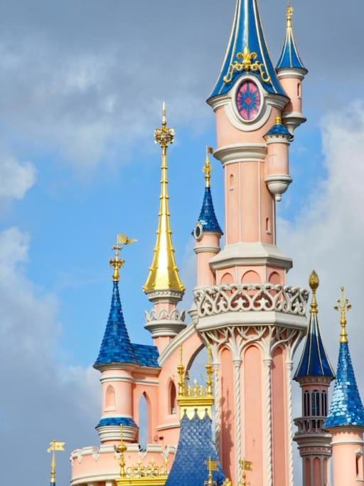 Appartement Spacieux/ Disneyland/Paris/Wifi/Bureau Champs-Sur-Marne Dış mekan fotoğraf